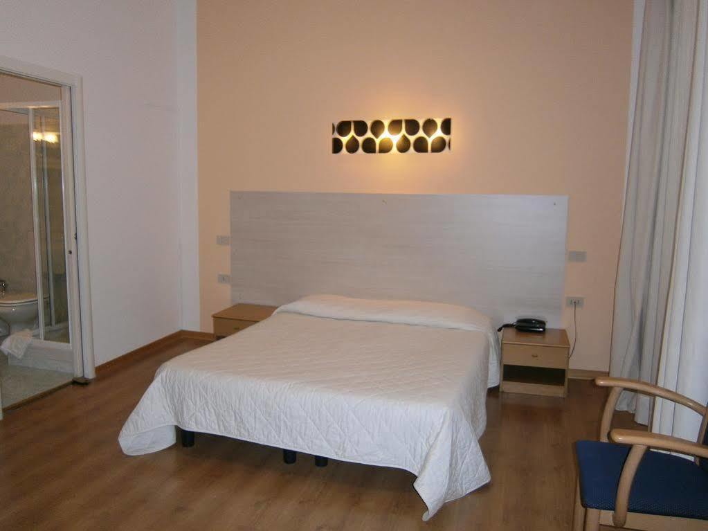 Hotel Alabarda Trieste Room photo