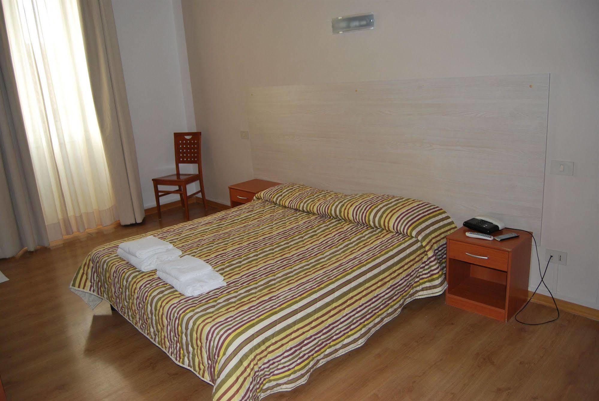 Hotel Alabarda Trieste Exterior photo